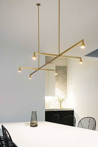 hanglamp/AustereChandelierTrizo/austere_suspension_1_brass_ap_1610637525.jpg